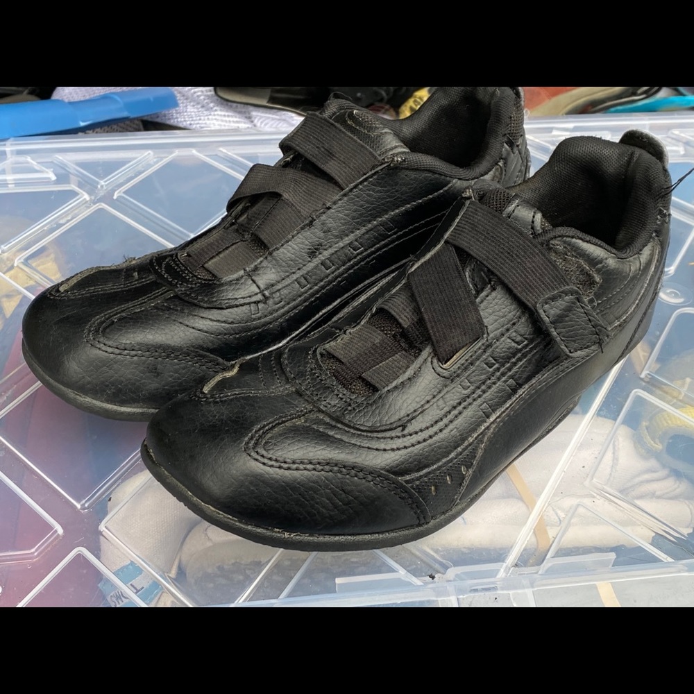 Helen Safety Slip & Oil Resistant Shoes Size 9
